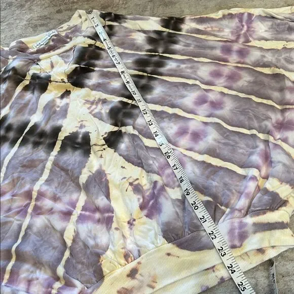 Young Fabulous & Broke Cream and Purple Tie-Dye Sweatshirt batwing med - Picture 4 of 6